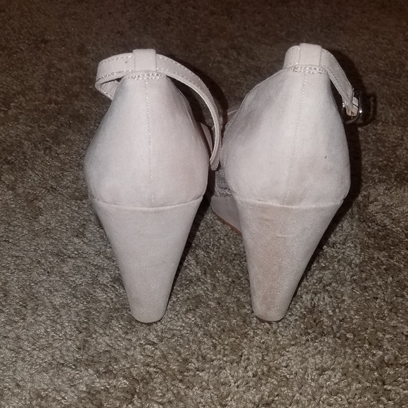 Torrid Wedges - Picture 4 of 6